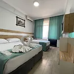 酒店 Maslina 阿克恰伊