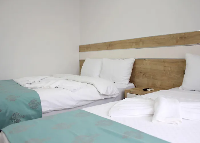 Maslina 호텔 악차이